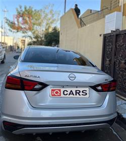 نيسان ألتيما